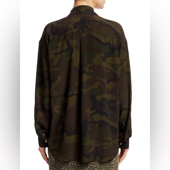 Le Superbe Roaming Safari Rayon Camo Print
Tunic Shirt MSRP $345 0 (Small) - Picture 3 of 10